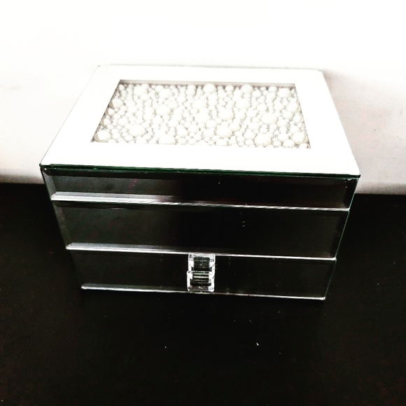 Other - 🌟NEW STUNNING Jewelry Box 🌟